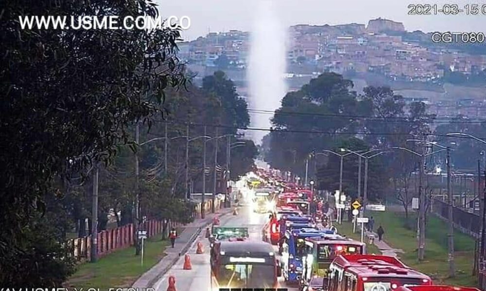 Congestión en Usme por ruptura de tubo.