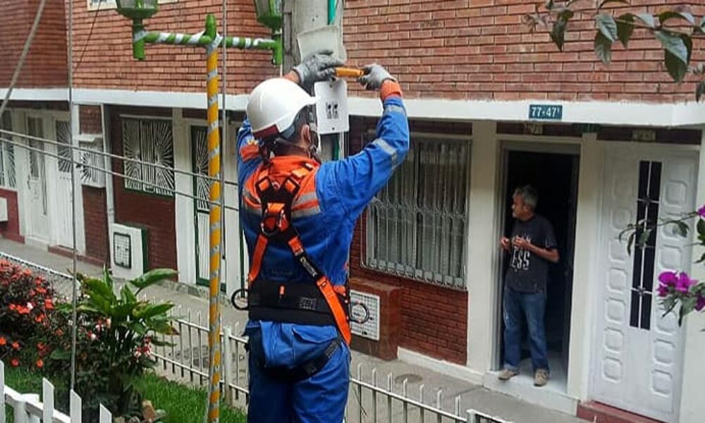 Sin luz los alumbrados de la comunidad de Marichuela